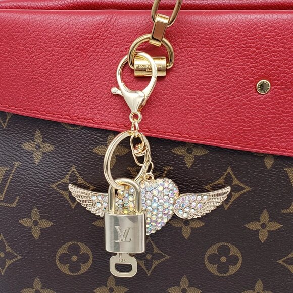 Authentic Louis Vuitton Lock & Key with unbranded Bagcharm, Keycharm, Keychain - Picture 2 of 9